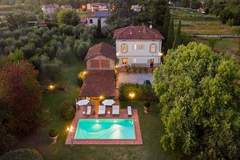 Ferienhaus, Exklusive Unterkunft - Villa Clara - Ferienunterkunft in Capannori (10 Personen)