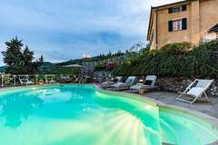 Ferienhaus, Exklusive Unterkunft - Casolare Dei Colli - Ferienunterkunft in Camaiore (16 Personen)