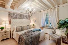 Ferienwohnung - Casa Blanc - Ferienunterkunft in Lucca (2 Personen)