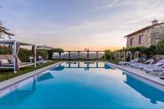 Ferienhaus, Exklusive Unterkunft - Villa Borbone - perched on the Lucca Hills - Ferienunterkunft in Lucca (18 Personen)