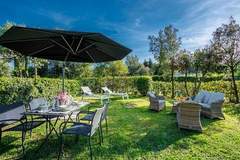Ferienwohnung - Pietro Farmhouse Apartment in Wine Resort in Lucca - Ferienunterkunft in Monte San Quirico (4 Personen)