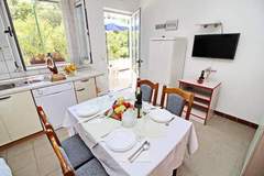 Ferienwohnung - Apartments Neven - Studio Apartment with Terrace and Partial Sea View (A3) - Ferienunterkunft in Drace (3 Personen)