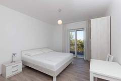 Ferienwohnung - Rooms Villa Bašica - Comfort Double Room with Balcony and Sea View (Soba 3) - Ferienunterkunft in Saplunara (2 Personen)