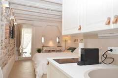 Ferienwohnung - Chic and Stylish Old Town Rovinj Apartment - Studio Apartment - Ferienunterkunft in Rovinj (2 Personen)