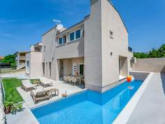 Ferienhaus, Exklusive Unterkunft - Ferienhaus, Villa Ivica & Marica