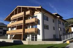 Ferienwohnung - Residenz Edelalm Top 2 - Ferienunterkunft in Brixen im Thale (8 Personen)