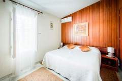 Ferienwohnung - Guest House Villa Nina- Studio with Terrace and Partial Sea View (S5 - bungalov) - Ferienunterkunft in Mlini (2 Personen)