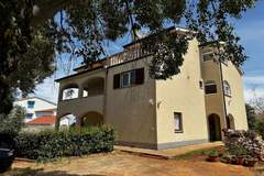 Ferienwohnung - Apartment Branko II in Porec, Istria - Ferienunterkunft in Mugeba (6 Personen)