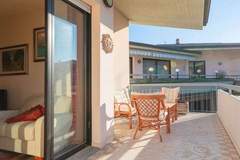 Ferienhaus - Ferienunterkunft in Desenzano del Garda (4 Personen)