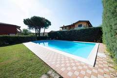 Ferienhaus - Ferienunterkunft in Sirmione (4 Personen)