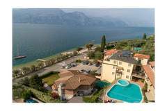 Ferienhaus - Ferienunterkunft in Brenzone (4 Personen)