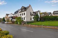 Ferienhaus - Ferienhaus mit Moselblick - Ferienunterkunft in Nehren (10 Personen)