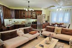 Ferienwohnung - Geard Apartment - Ferienunterkunft in Vlorë (5 Personen)