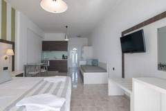 Mythos studio 3 - Ferienunterkunft in Damnoni (3 Personen)