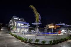 Ferienhaus, Exklusive Unterkunft - Destino Villa - Ferienunterkunft in Agios Markos (15 Personen)