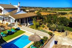 Ferienhaus, Exklusive Unterkunft - Villa Barbara in Pet - Ferienunterkunft in Petra (8 Personen)