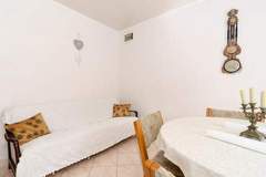 Ferienwohnung - Apartments Villa Nikol - Comfort Two Bedroom Apartment with Sea View (APT 3) - Ferienunterkunft in Trpanj (7 Personen)