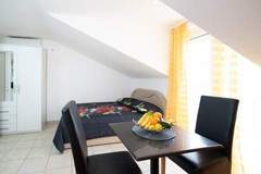 Ferienwohnung - Apartments Milic - Studio Apartment with Sea View 4 - Ferienunterkunft in Karin Gornji (4 Personen)