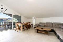 Ferienhaus, Exklusive Unterkunft - Villa Ivanovi Dvori - Seven Bedroom Villa with Private Pool - Ferienunterkunft in Benkovac (14 Personen)