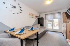 Ferienwohnung - Apartments Robi & Kristina - Studio Apartment with Terrace S2 - Ferienunterkunft in Benkovac (4 Personen)