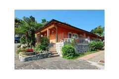 Ferienhaus - Ferienunterkunft in San Felice del Benaco (5 Personen)