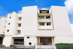 Ferienhaus - Super Townhouse Oak Vashi - Ferienunterkunft in Mumbai (2 Personen)