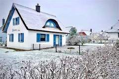 Ferienhaus - Ferienunterkunft in Glowe (4 Personen)