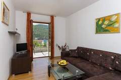Ferienwohnung - Villa Celenca - Superior Two Bedroom Apartment with Balcony Sea View - A2 - Ferienunterkunft in Mokosica (4 Personen)