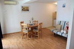Ferienwohnung - Apartments Lozica  - Comfort Studio Apartment with Terrace and Sea View - Ferienunterkunft in Mokosica (4 Personen)