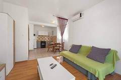 Ferienwohnung - Apartments Jagoda - one bedroom apartment - Ferienunterkunft in Šibenik-Brodarica (2 Personen)