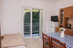 Ferienwohnung - Apartments Gaj Brodarica - A9 - Ferienunterkunft in Šibenik-Brodarica (4 Personen)