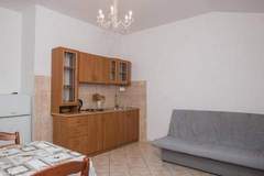 Ferienwohnung - Apartments Gaj Brodarica - A8 - Ferienunterkunft in Šibenik-Brodarica (5 Personen)