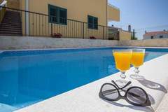 Ferienwohnung - Apartments Tonia - Apartment Mala A1 - Ferienunterkunft in Šibenik-Brodarica (3 Personen)