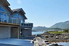 Ferienhaus - Ferienunterkunft in Brattvåg (10 Personen)