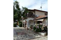 Ferienhaus - Ferienunterkunft in Pula (4 Personen)