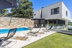 Ferienhaus, Exklusive Unterkunft - Ferienunterkunft in Pula (8 Personen)