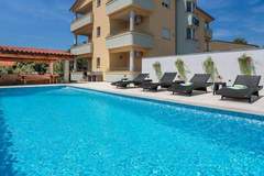 Ferienhaus - Ferienunterkunft in Fazana (4 Personen)