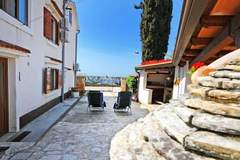 Ferienhaus - Ferienunterkunft in Porec (6 Personen)