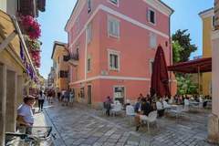 Ferienhaus - Ferienunterkunft in Porec (4 Personen)