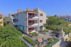 Ferienhaus - Ferienunterkunft in Porec (5 Personen)