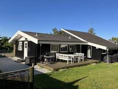 Ferienhaus - Ferienhaus Effy - 600m from the sea