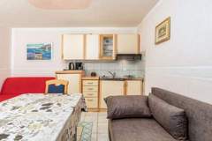 Ferienwohnung - Apartments Manda - One Bedroom Apartment With Terrace (A3) - Ferienunterkunft in Fazana (5 Personen)