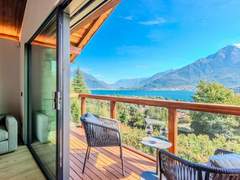 Ferienhaus - Ferienhaus Woodhouse Domaso
