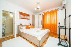 Ferienwohnung - Rooms Rita - Double Room with Private Bathroom  (No. 1) - Ferienunterkunft in Dubrovnik (2 Personen)