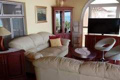 Ferienwohnung - Apartments Jaman Dalmatica Čiovo - Three Bedroom Apartment with Sea View and Terrace - Ferienunterkunft in Okrug Gornji (6 Personen)