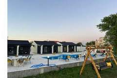 Ferienhaus, Exklusive Unterkunft - Ferienunterkunft in Benkovac (9 Personen)