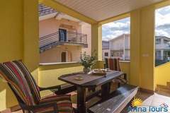 Ferienhaus - Ferienunterkunft in Njivice (6 Personen)