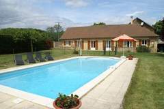 Ferienhaus - Maison de vacances Besse Les Vitarelles 6p - Ferienunterkunft in Saint Pompon (6 Personen)