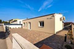 Ferienhaus - Villa Gajser - Ferienunterkunft in Vir (7 Personen)