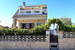 Ferienhaus, Exklusive Unterkunft - Julia - Ferienunterkunft in Lloret de Mar (8 Personen)